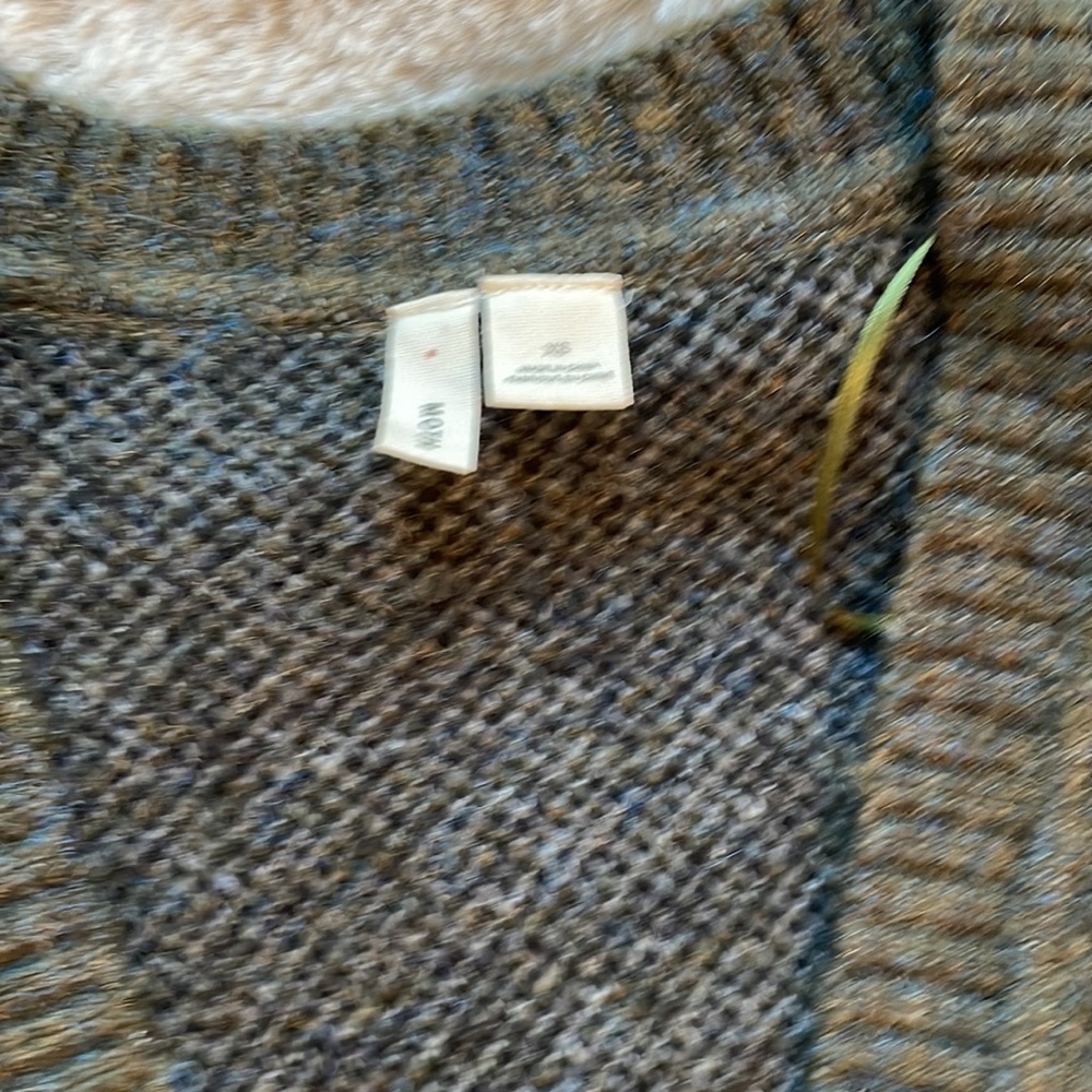 Moth camo cardigan‎ - Picture 3 of 4